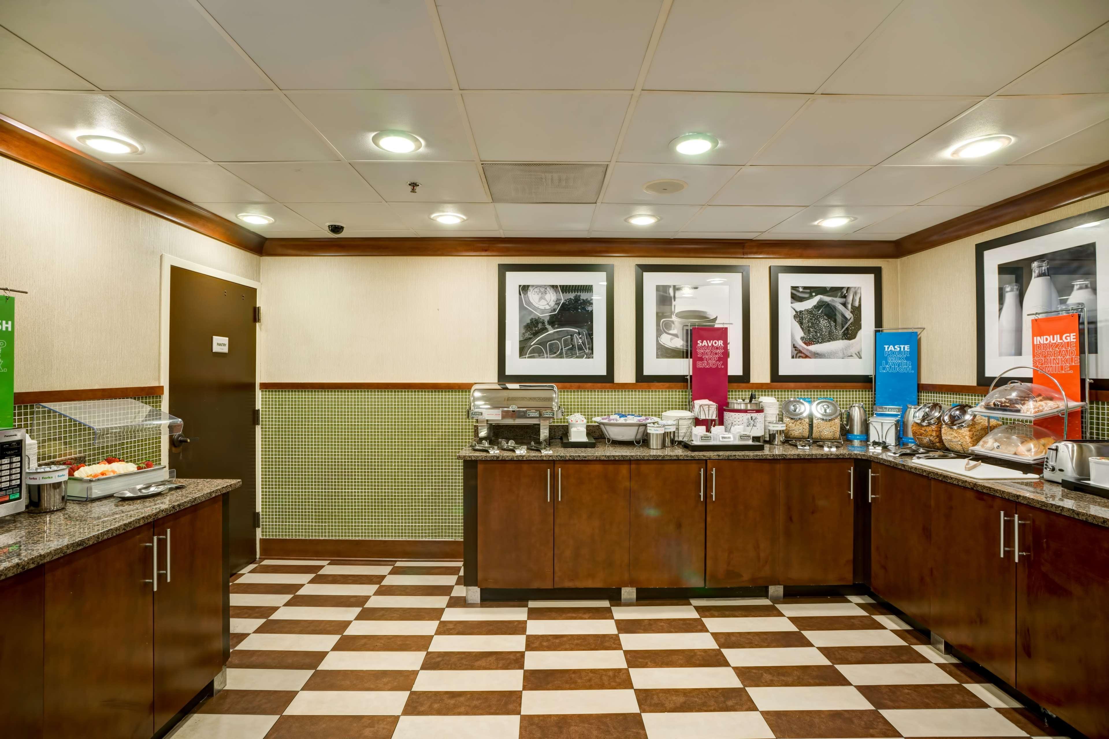 Hampton Inn Birmingham/Mountain Brook Exterior photo